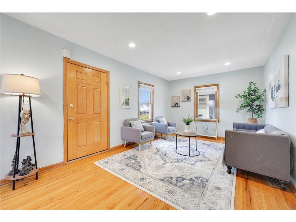 6337 Girard Avenue S Richfield MN 55423 7065969 image5