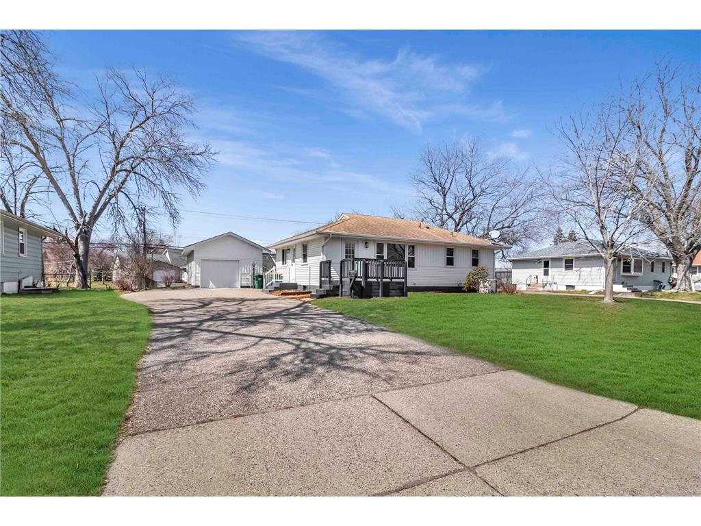 6337 Unity Avenue N Brooklyn Center MN 55429 6517369 image1