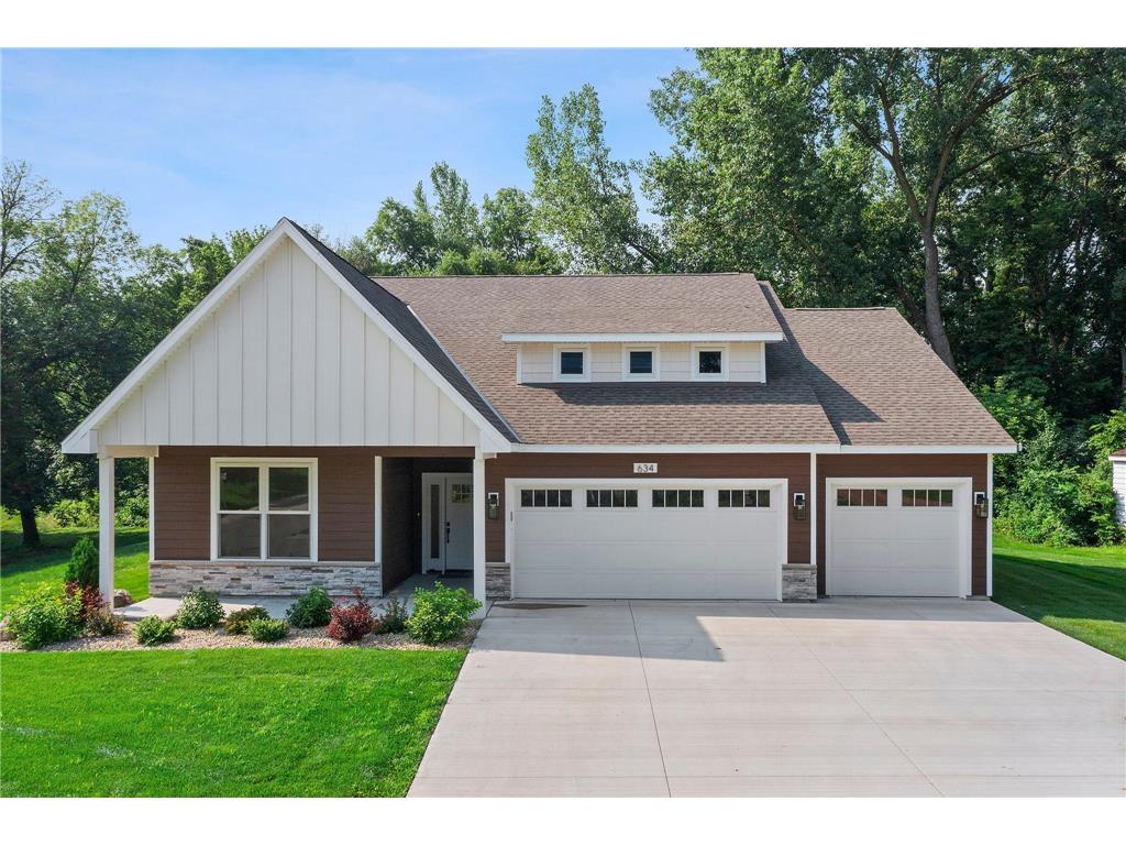 634 E 6th Street Chaska MN 55318 6796787 image1