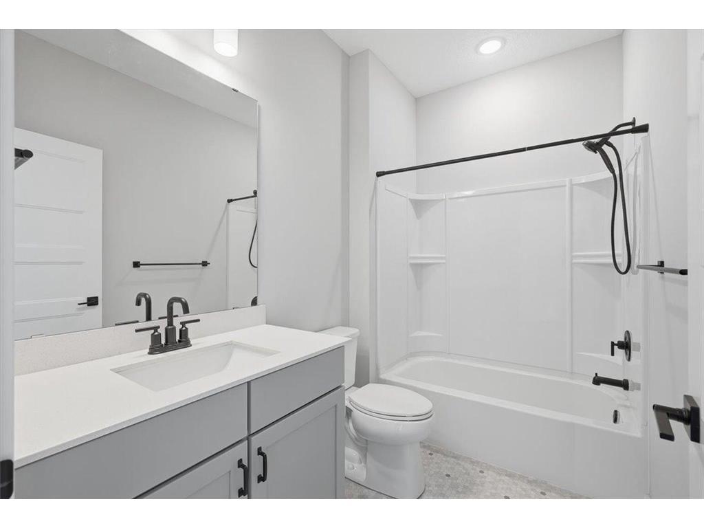 634 Elizabeth Way Hudson WI 54016 7076953 image20