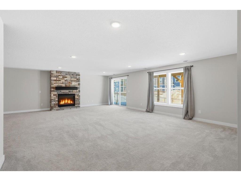 634 Elizabeth Way Hudson WI 54016 7076953 image26