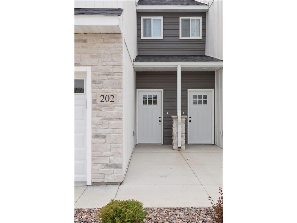 634 Franklin Street Roberts WI 54023 7021528 image4