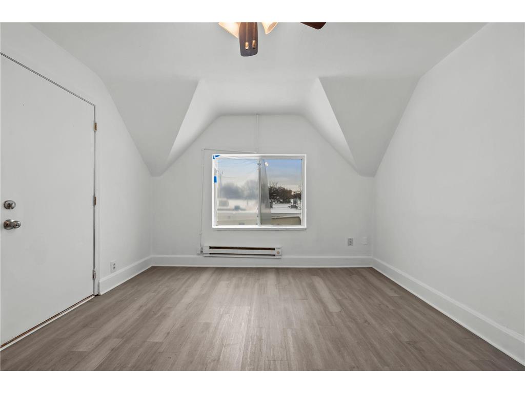 634 Van Buren Avenue Saint Paul MN 55104 7022178 image11