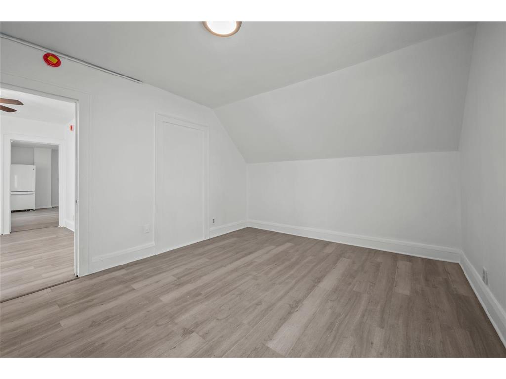 634 Van Buren Avenue Saint Paul MN 55104 7022178 image16