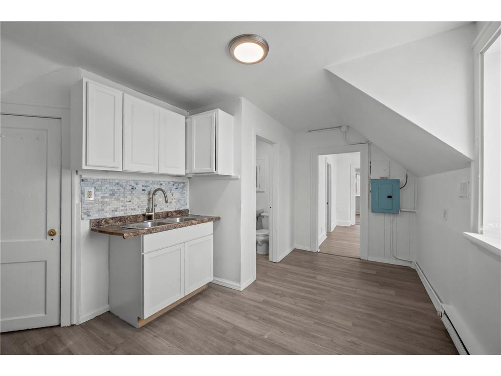 634 Van Buren Avenue Saint Paul MN 55104 7022178 image19