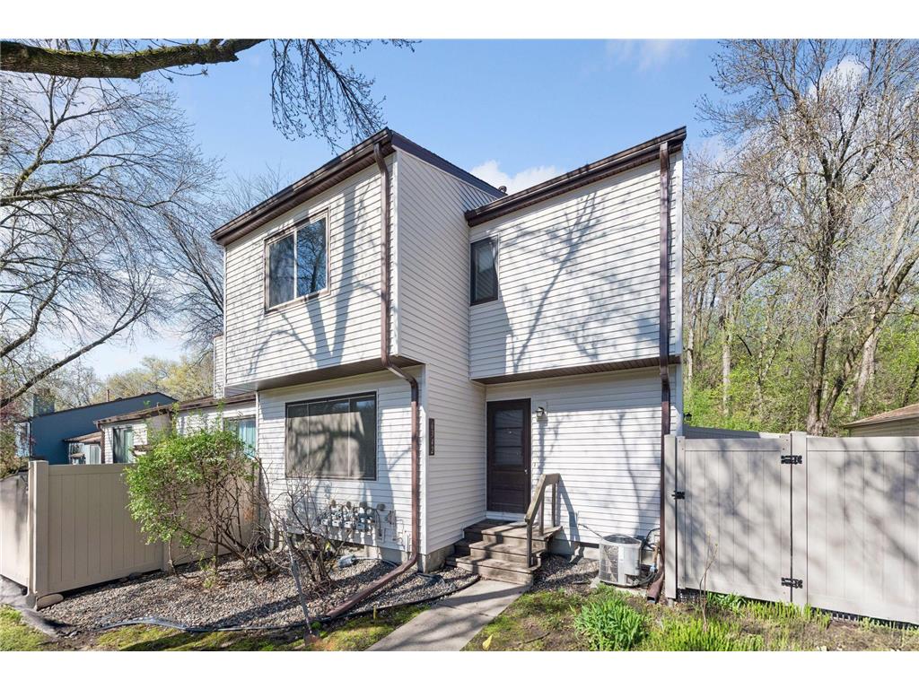 6342 Saint Johns Drive Eden Prairie MN 55346 7065623 image1