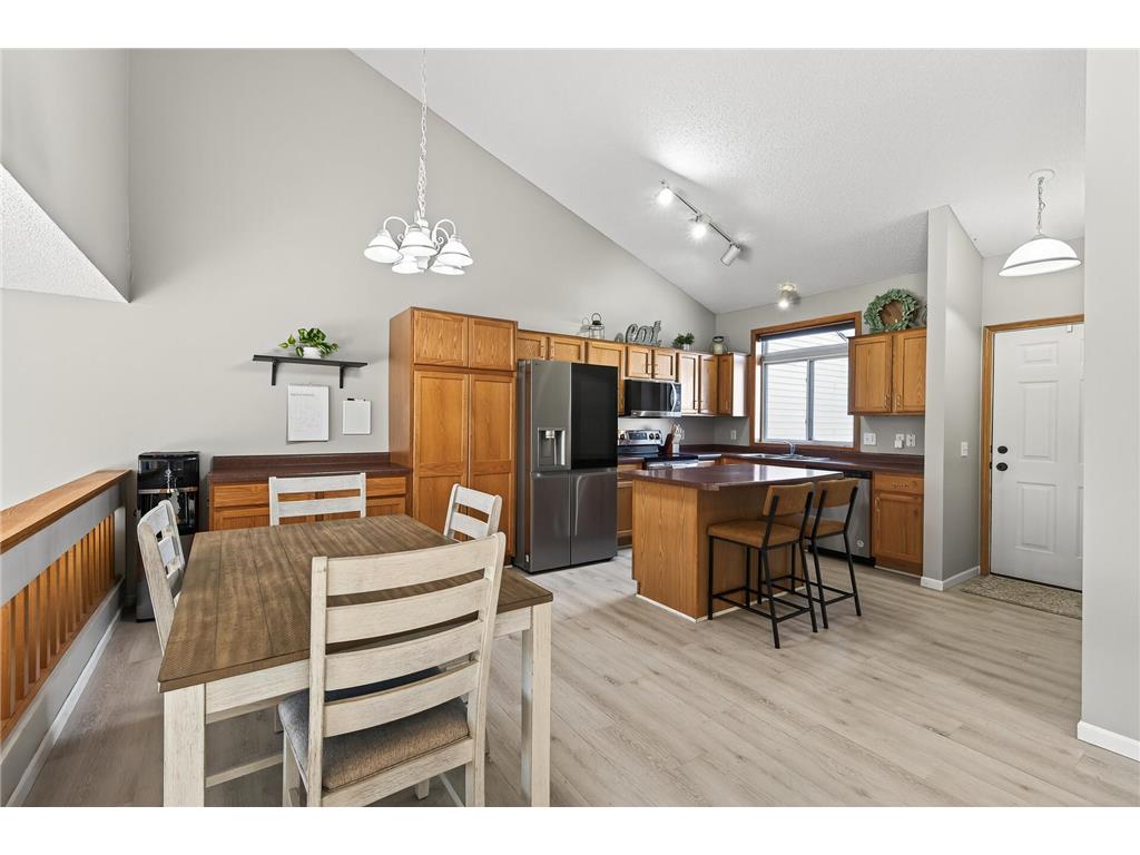635 35th Street W Hastings MN 55033 6817569 image1