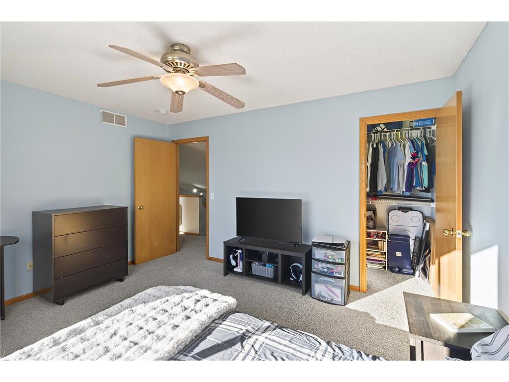 635 35th Street W Hastings MN 55033 6817569 image16