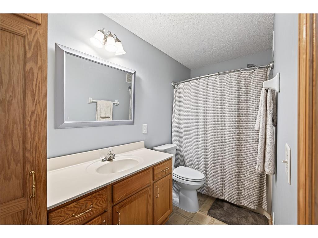 635 35th Street W Hastings MN 55033 6817569 image17