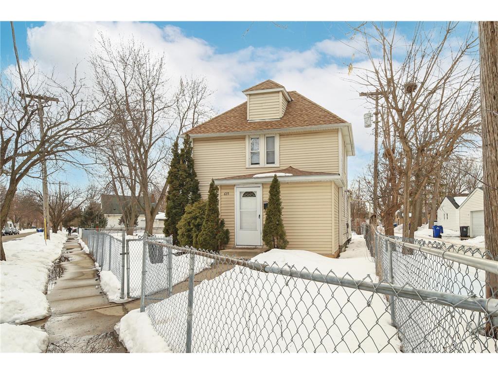 635 Canton Street Saint Paul MN 55102 7039216 image1