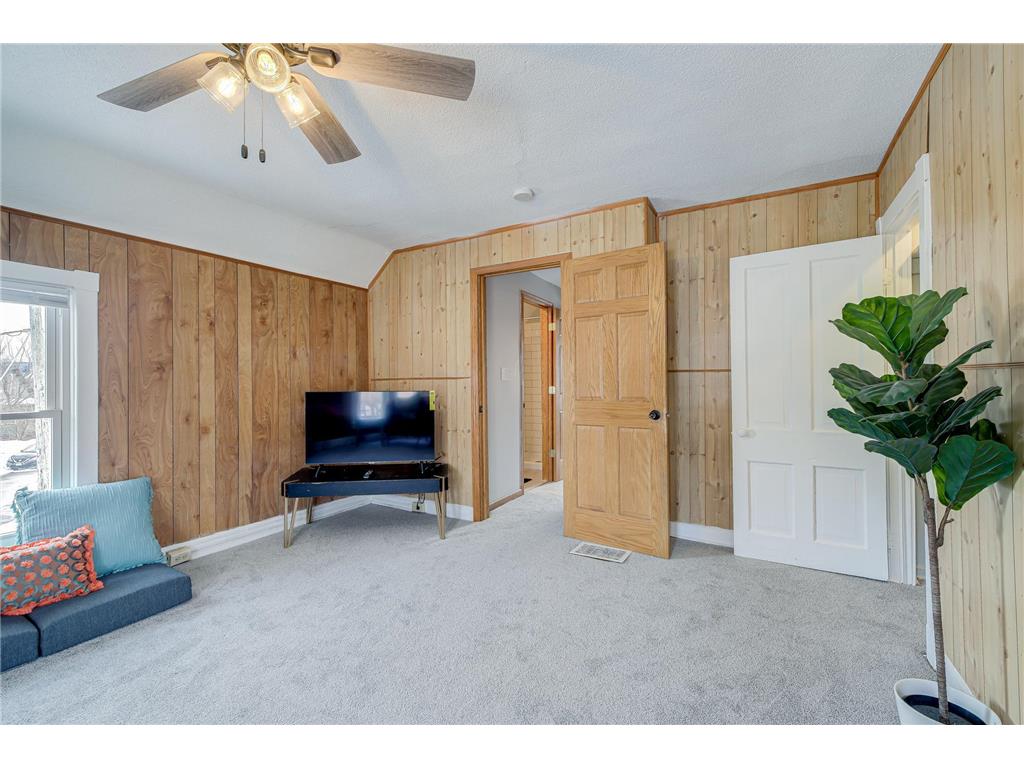 635 Canton Street Saint Paul MN 55102 7039216 image26