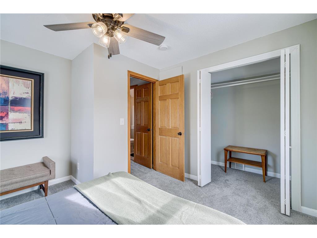 635 Canton Street Saint Paul MN 55102 7039216 image39