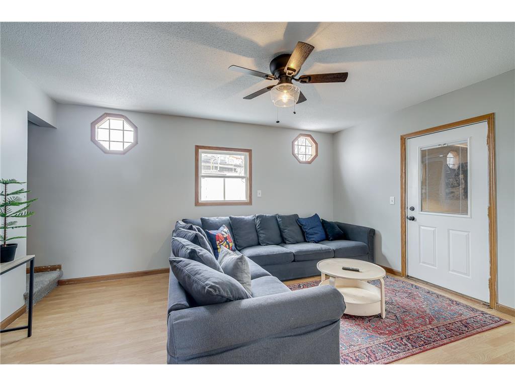 635 Canton Street Saint Paul MN 55102 7039216 image6