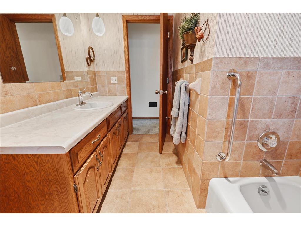 635 Edgemont Drive NE Saint Cloud MN 56304 7042601 image19