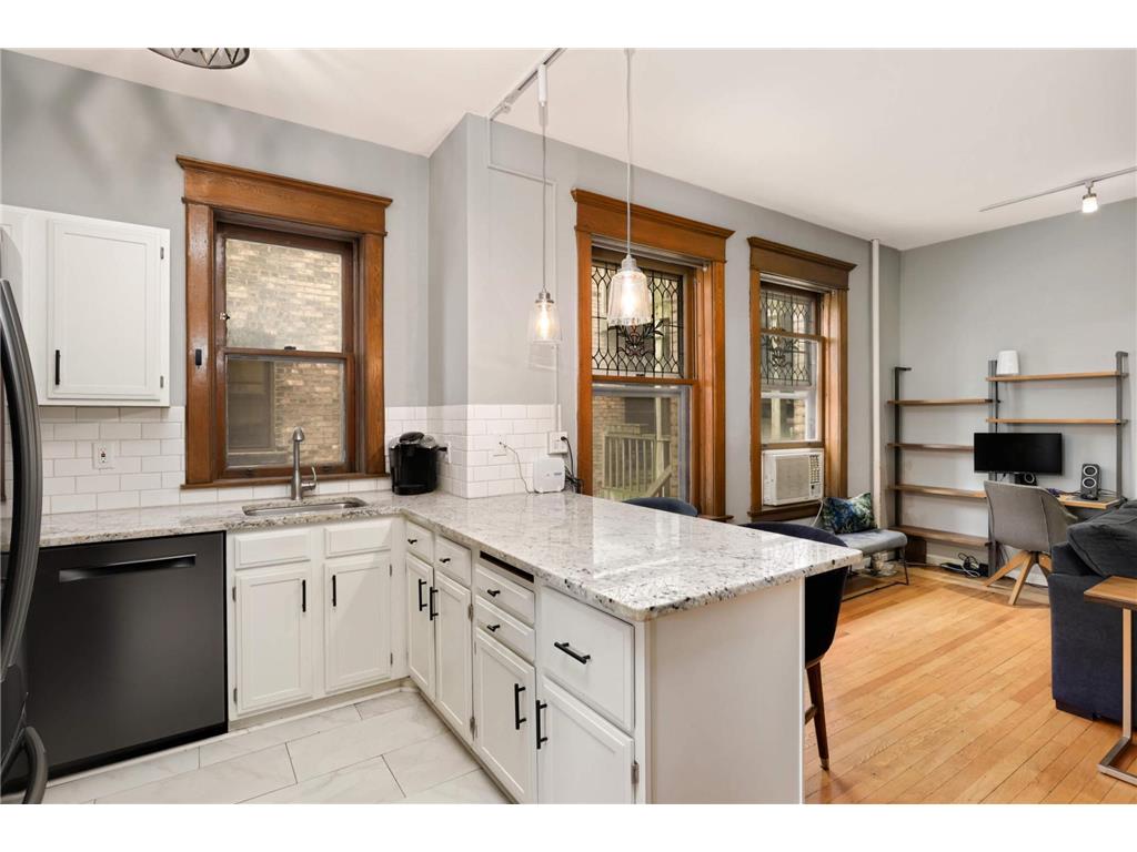 635 Grand Avenue #4 Saint Paul MN 55105 6781816 image2