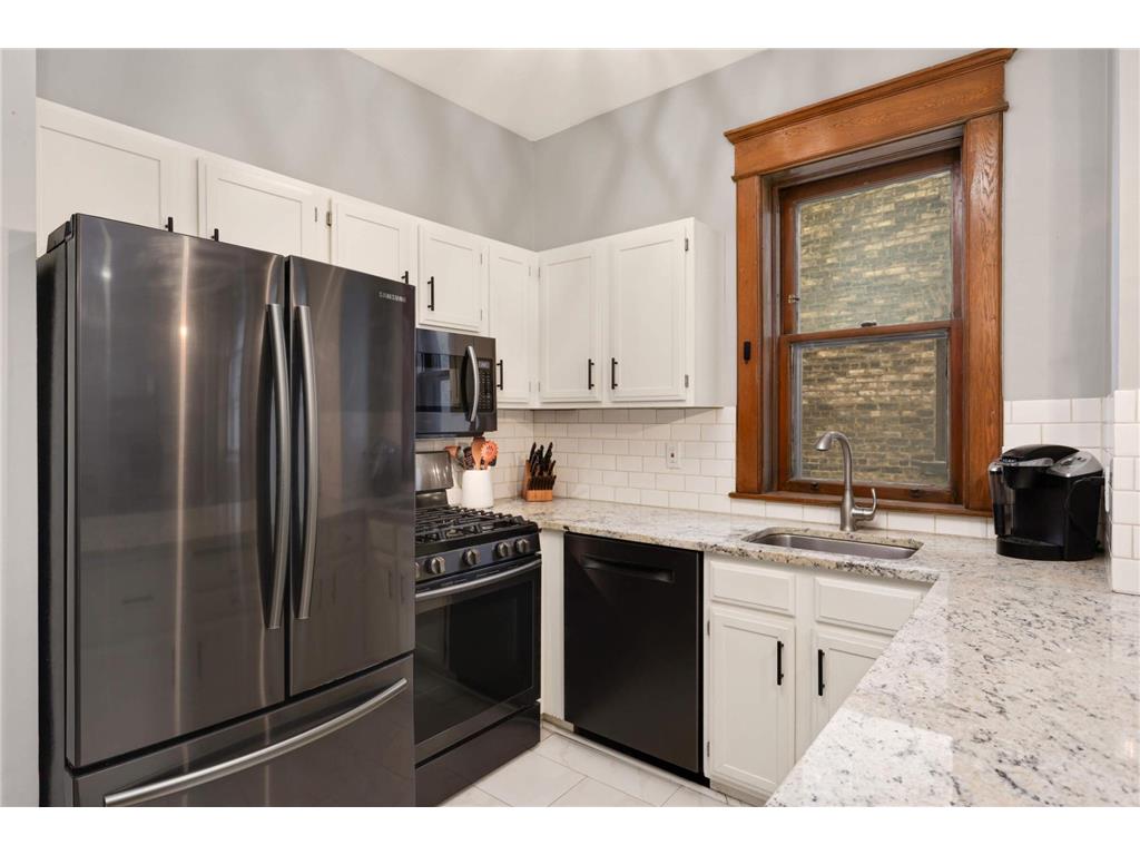 635 Grand Avenue #4 Saint Paul MN 55105 7056060 image9