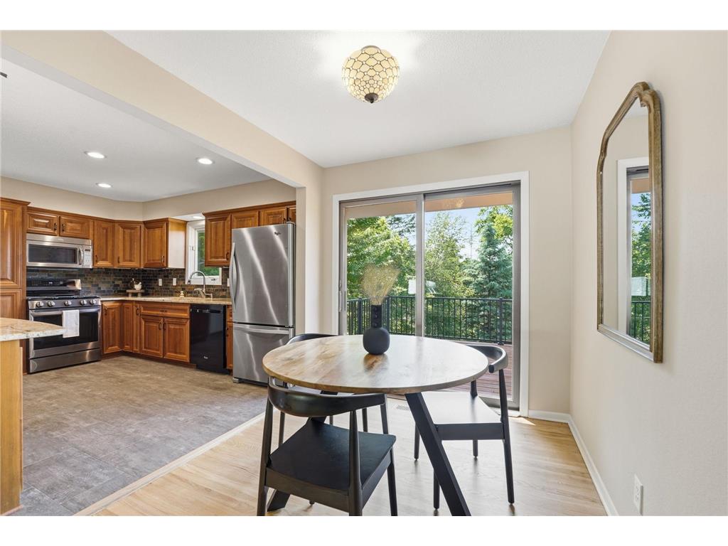 635 Iona Lane Roseville MN 55113 7089960 image14