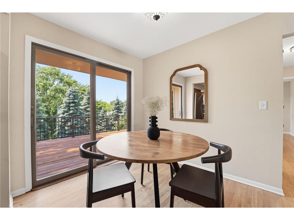 635 Iona Lane Roseville MN 55113 7089960 image17