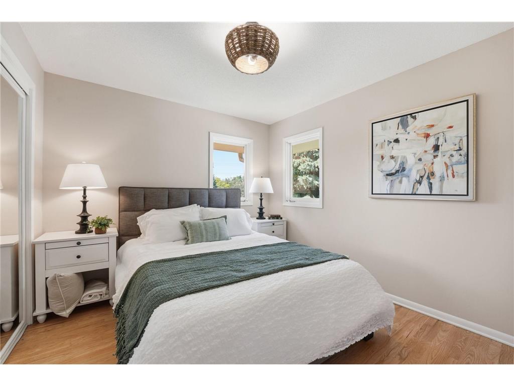 635 Iona Lane Roseville MN 55113 7089960 image20