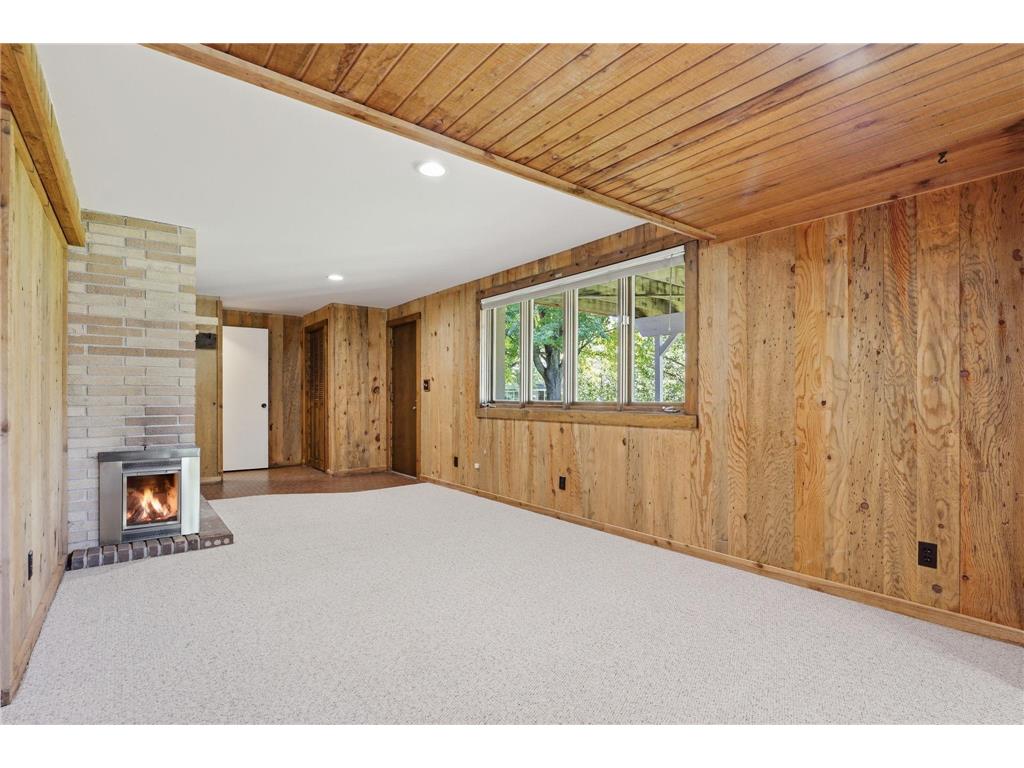 635 Iona Lane Roseville MN 55113 7089960 image33
