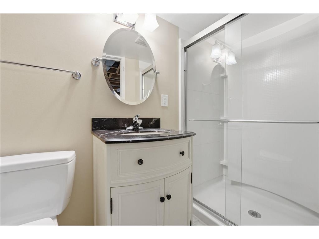 635 Iona Lane Roseville MN 55113 7089960 image35
