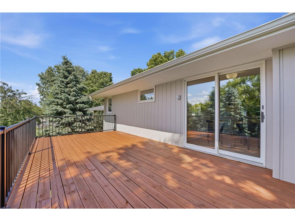635 Iona Lane Roseville MN 55113 7089960 image39