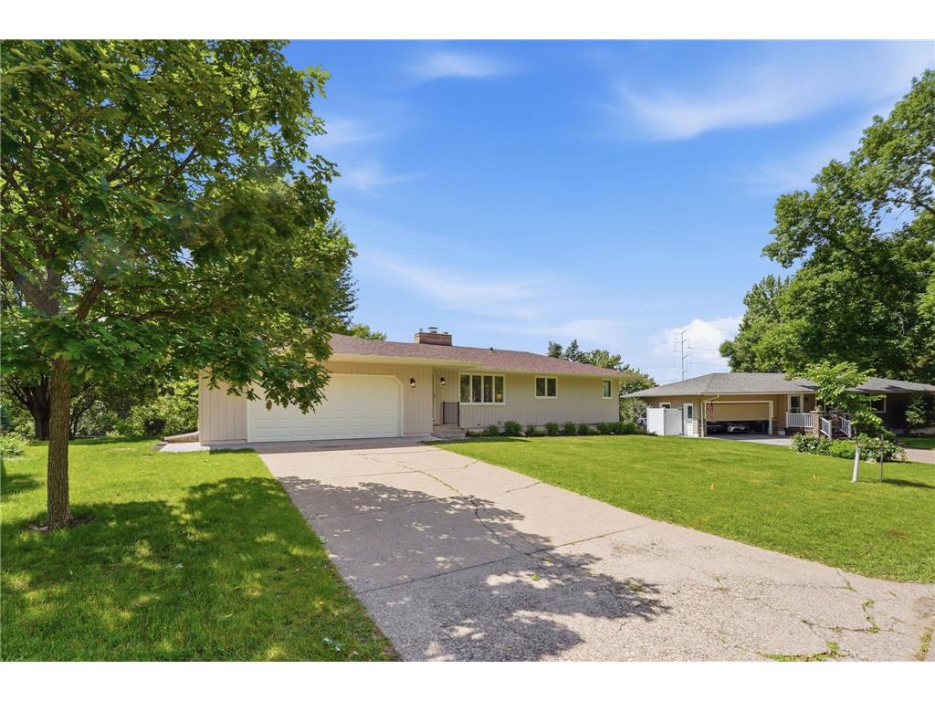 635 Iona Lane Roseville MN 55113 7089960 image47