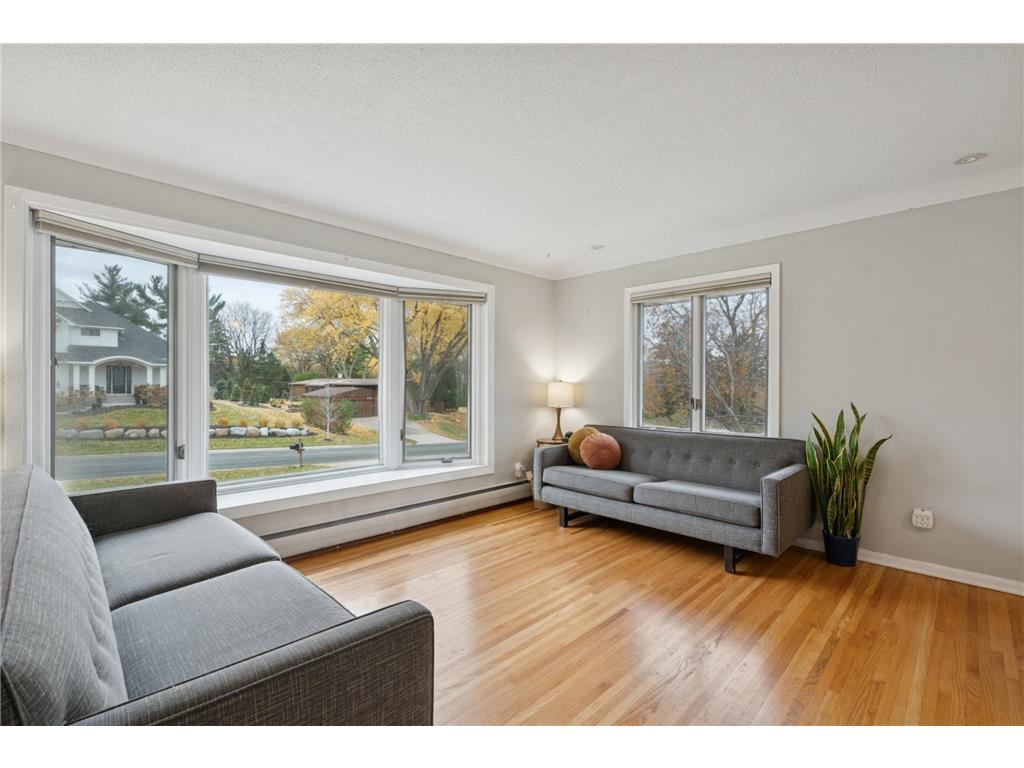 635 Ivy Falls Avenue Mendota Heights MN 55118 6785493 image4