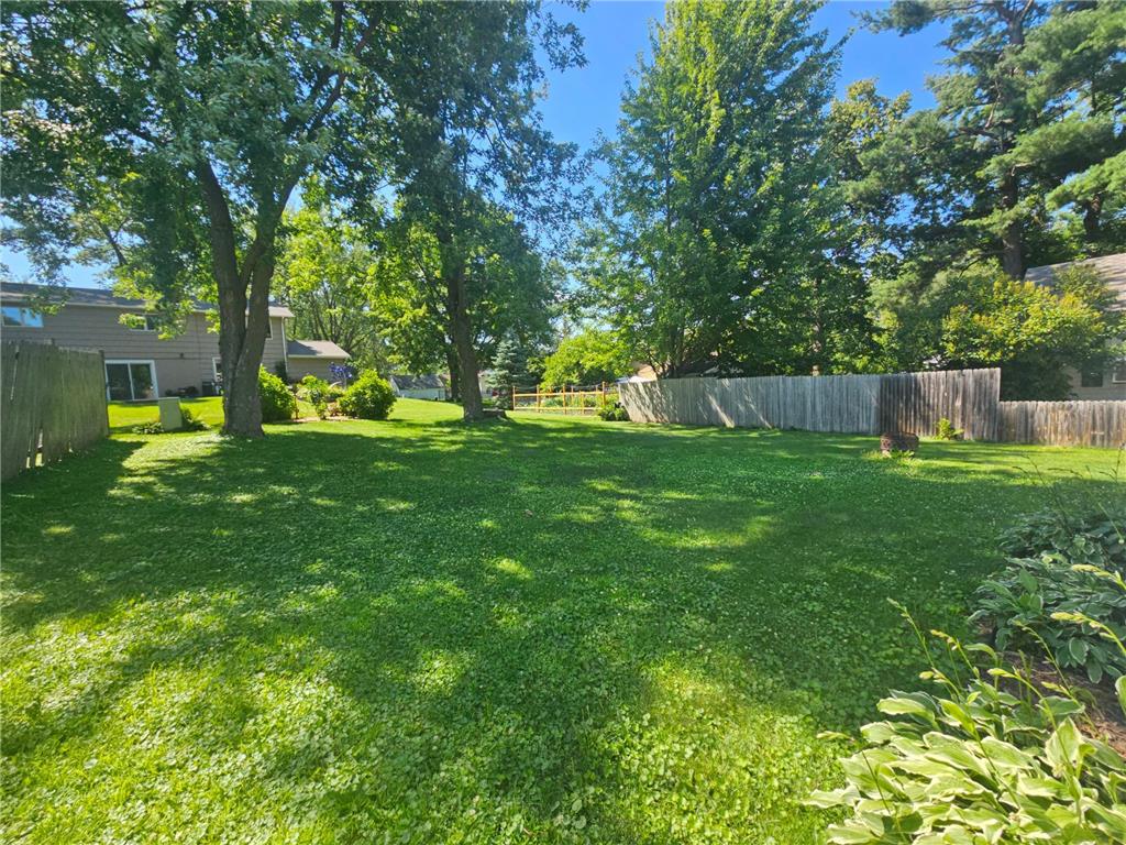 635 Park Avenue New Richmond WI 54017 7064151 image3