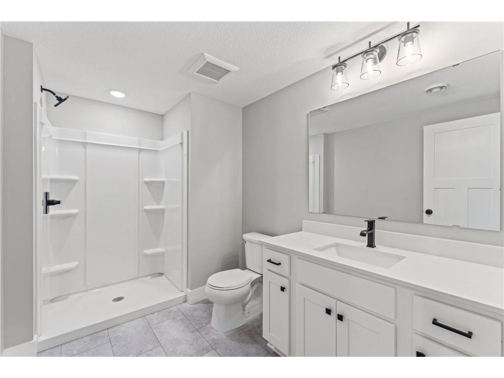 635 Parkside Court Eagan MN 55123 6780921 image24