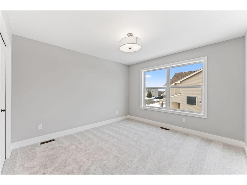 635 Parkside Court Eagan MN 55123 6780921 image26