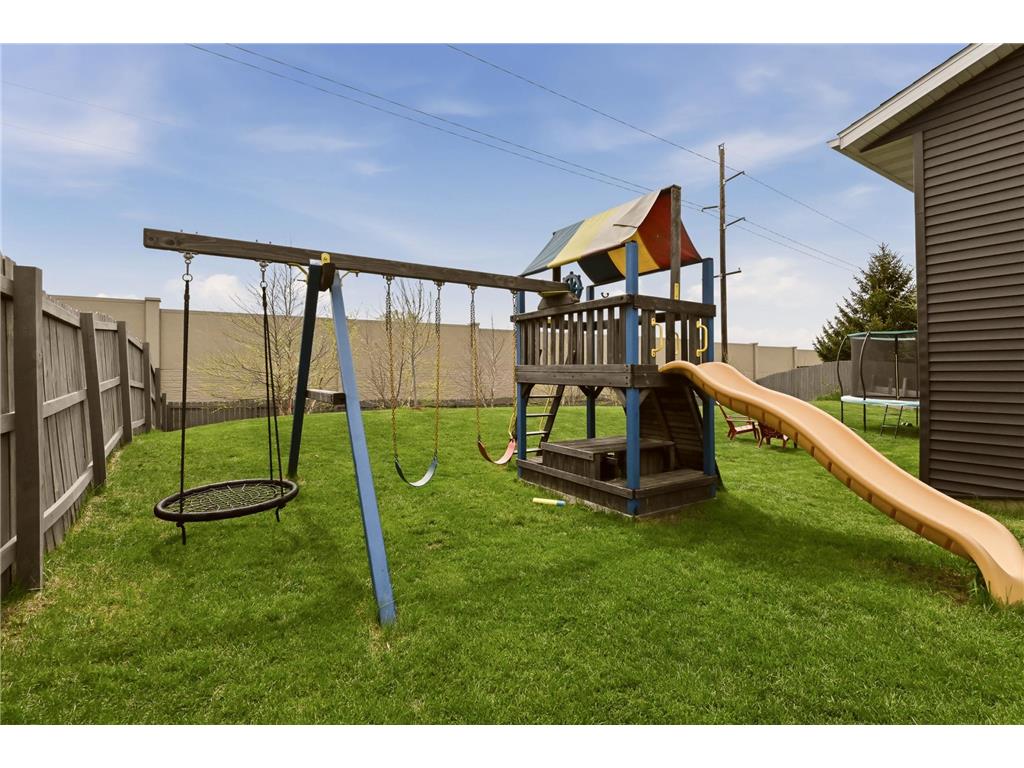 635 Strafford Drive Zumbrota MN 55992 7067913 image4