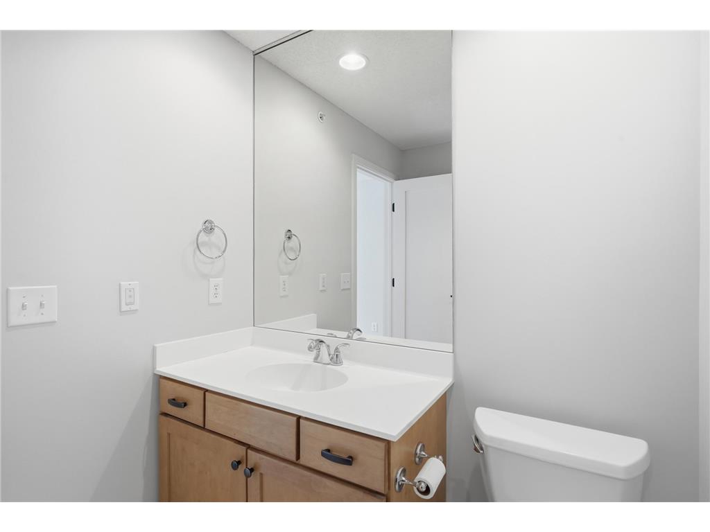 635 Willoughby Way W Minnetonka MN 55305 7081222 image29