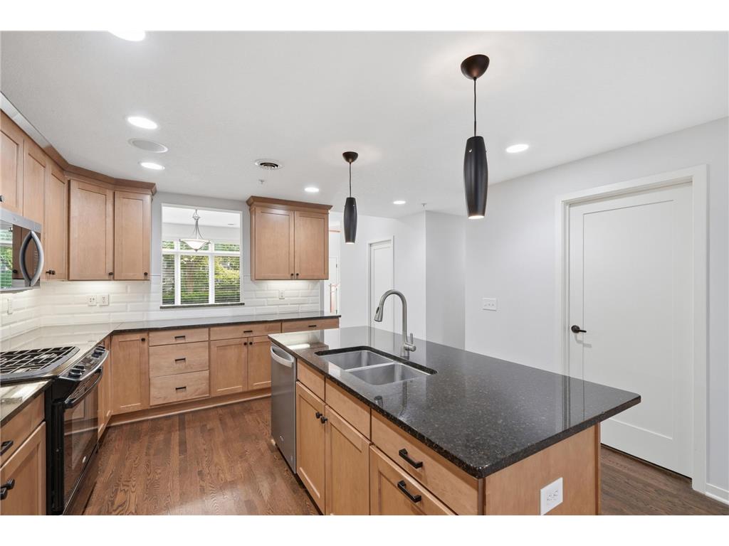635 Willoughby Way W Minnetonka MN 55305 7081222 image6