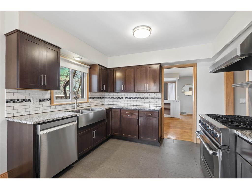6351 Dogwood Avenue Chanhassen MN 55331 - Minnewashta 7047314 image2