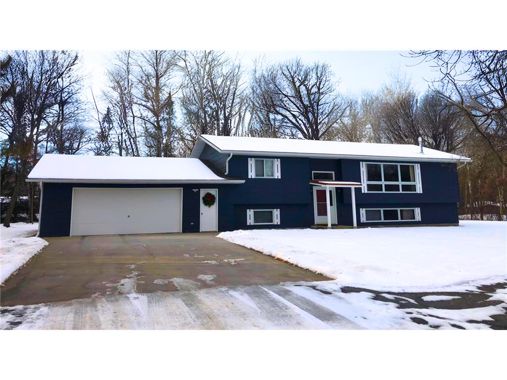 6357 Lakeaire Drive NW Walker MN 56484 - Leech Lake 6482482 image1