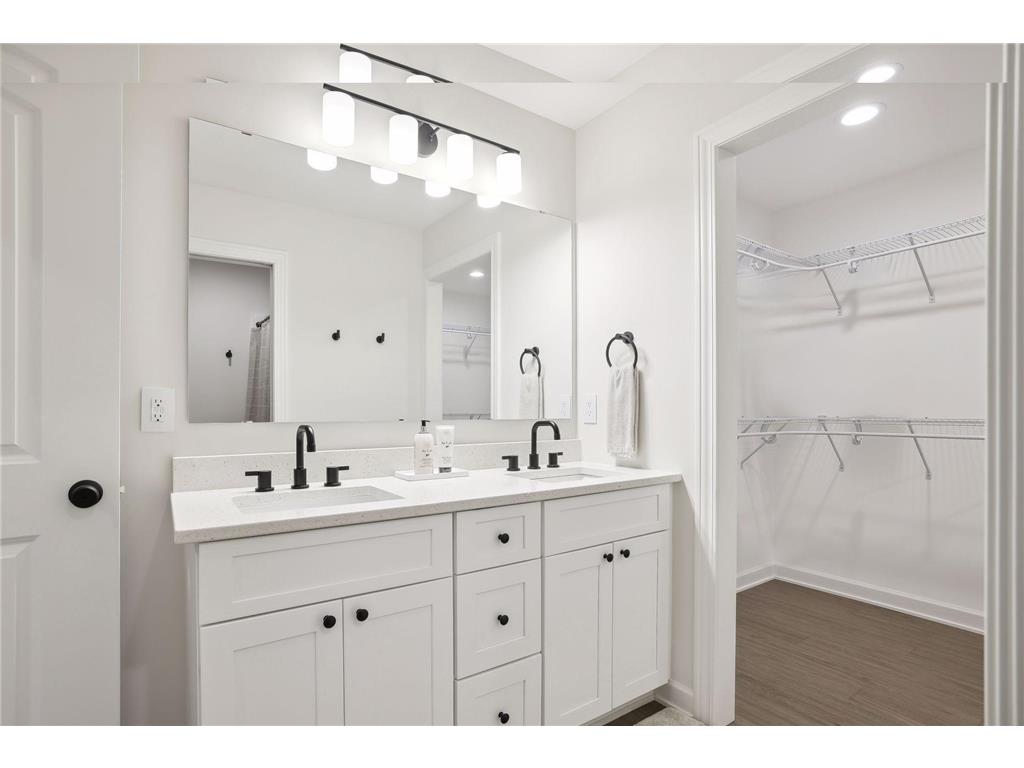 636 Franklin Street Roberts WI 54023 7058477 image14