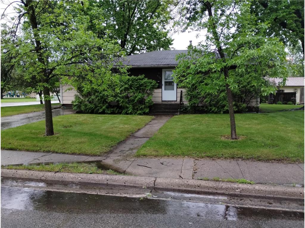 636 Maple Street Breckenridge MN 56520 6559960 image1