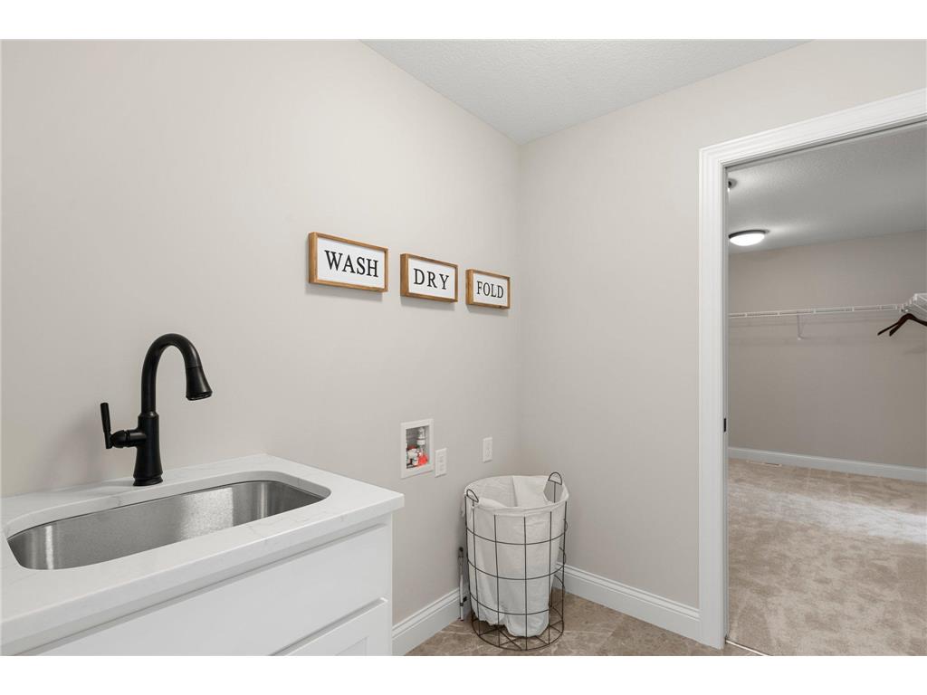 636 Parkside Court Eagan MN 55123 6532040 image18