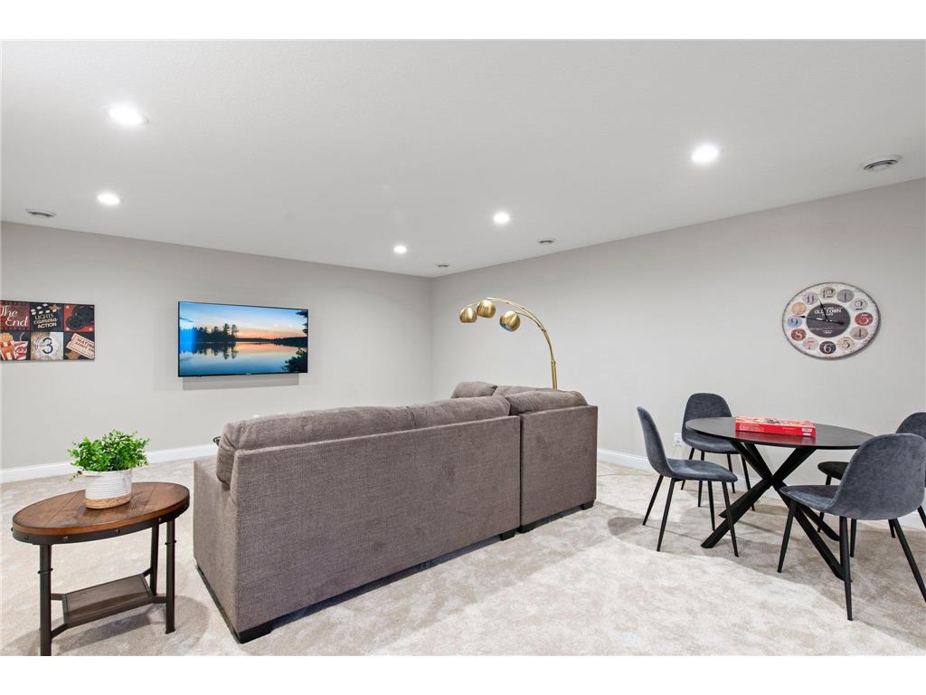 636 Parkside Court Eagan MN 55123 6532040 image24