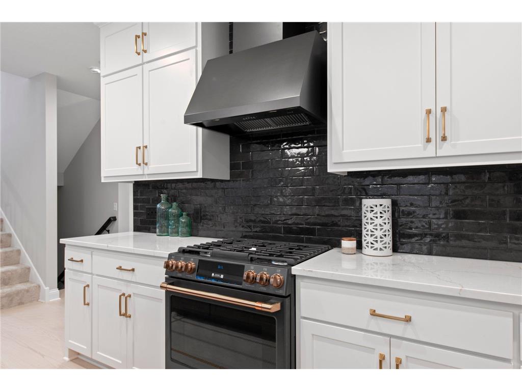 636 Parkside Court Eagan MN 55123 6532040 image4