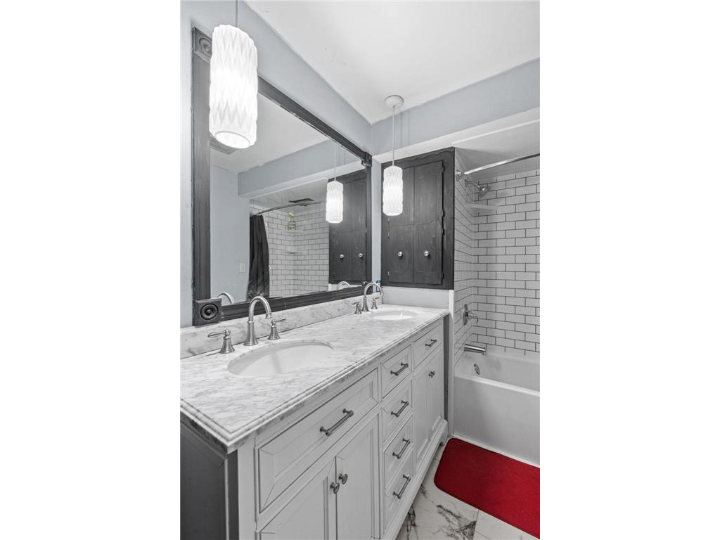 636 School Street Anoka MN 55303 7078063 image22