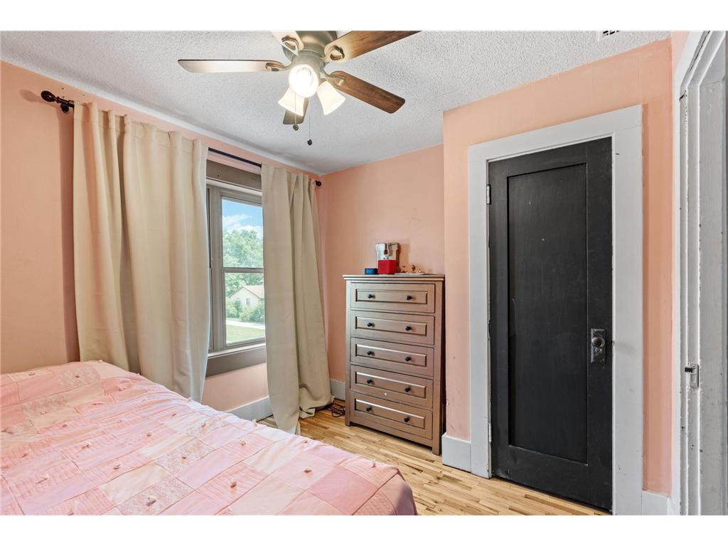 636 School Street Anoka MN 55303 7078063 image35