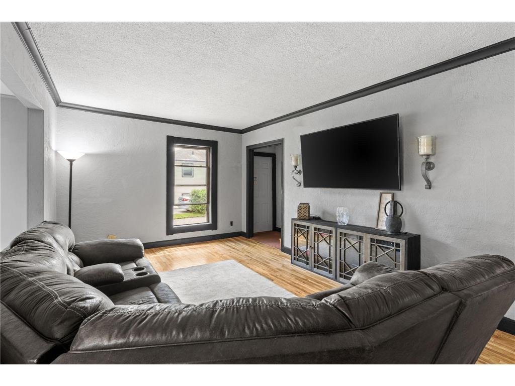 636 School Street Anoka MN 55303 7078063 image6