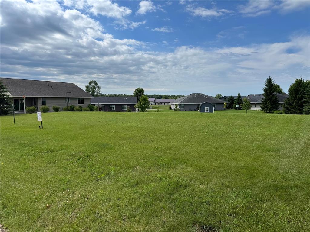 636 W River Drive New London MN 56273 7096094 image1