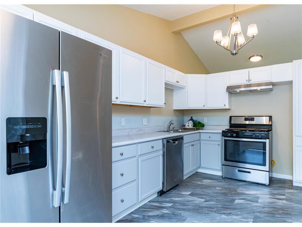 6366 Aspenwood Plaza Woodbury MN 55125 7043863 image3