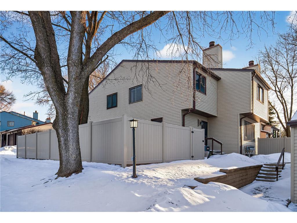 6368 Saint Johns Drive Eden Prairie MN 55346 7012850 image1