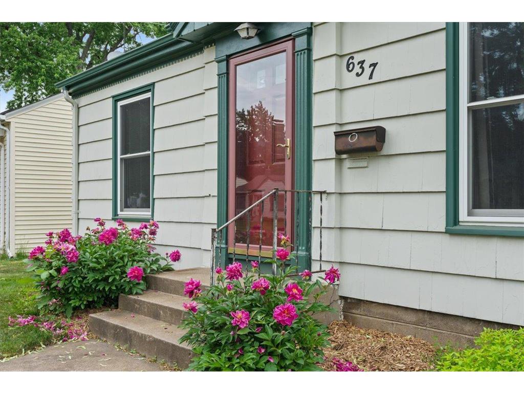 637 7th Avenue S South Saint Paul MN 55075 7088775 image4