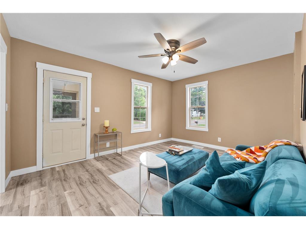 637 Lake Street Eau Claire WI 54703 7098497 image10