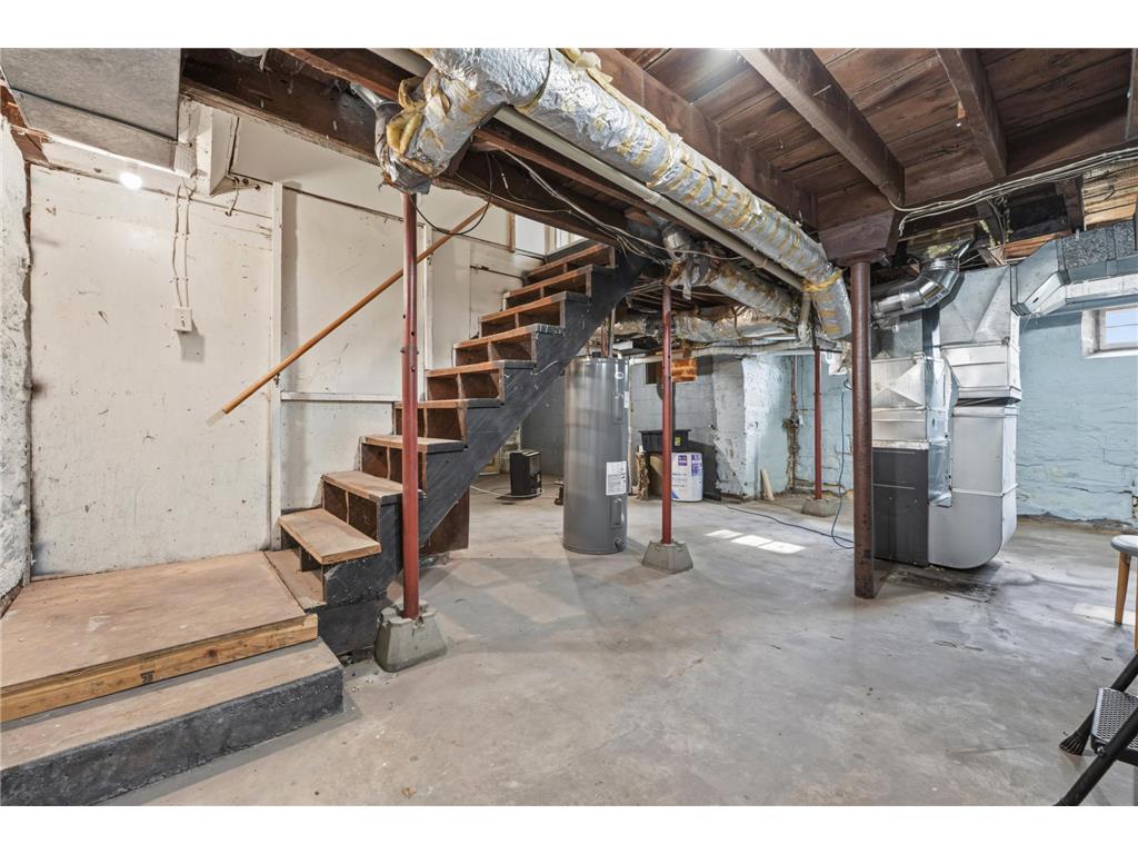 637 Lake Street Eau Claire WI 54703 7098497 image32